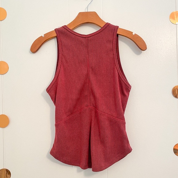 Lush Red Ribbed Tank Top - Picture 4 of 5